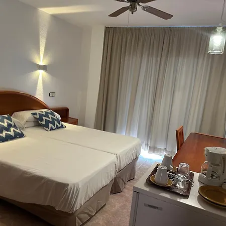 De La Caravel-la Guest house *